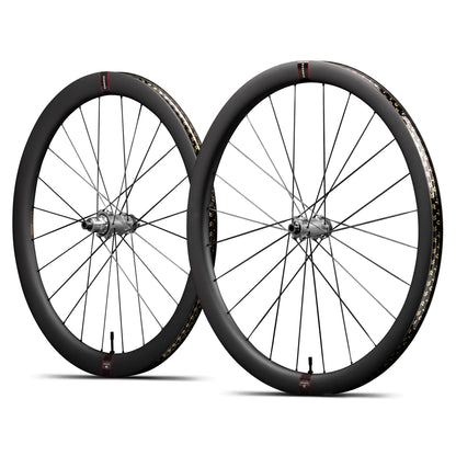 Reserve 42|49 SL Turbulent Aero carbon wheelset with Tune hubs