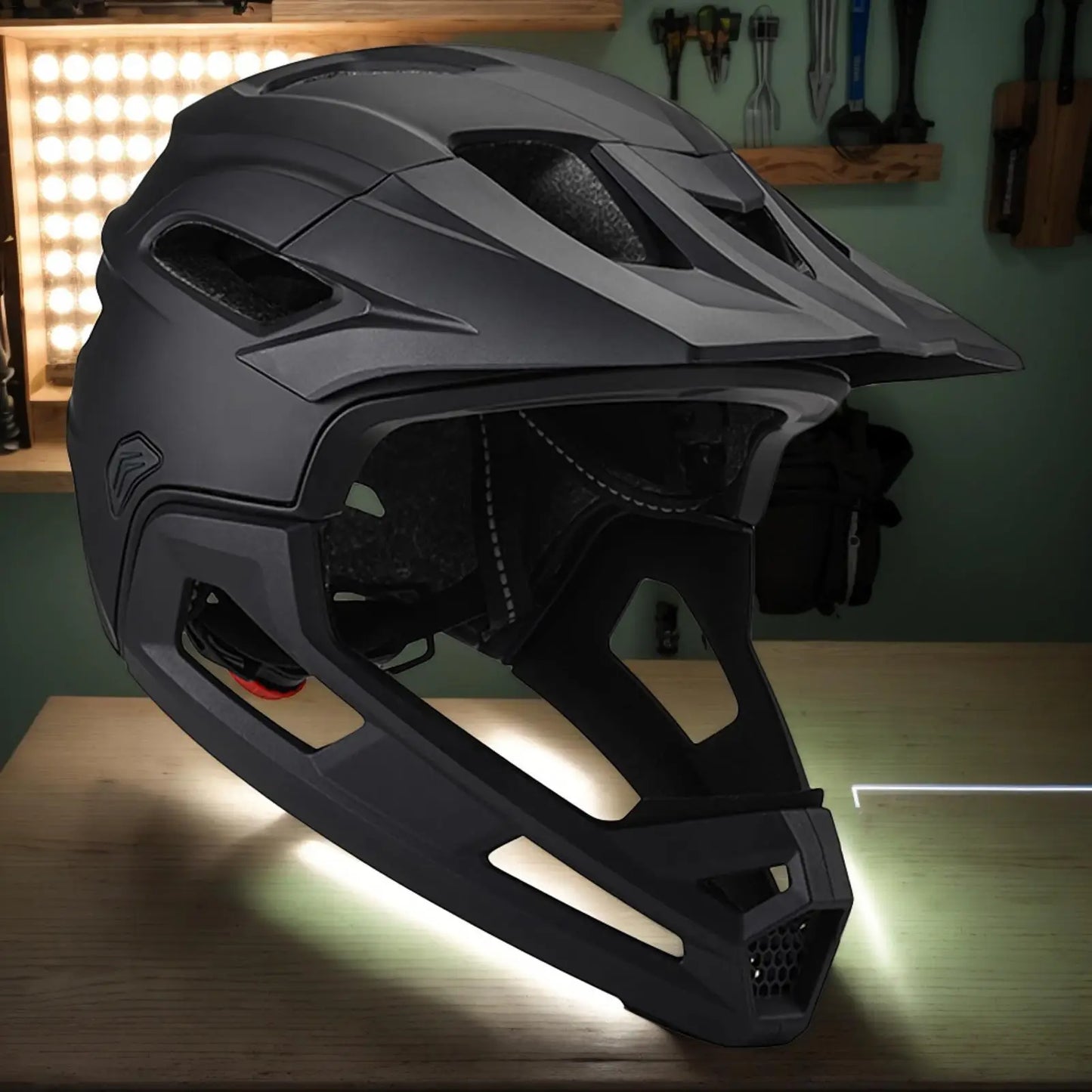 Trailguard Detachable Full Face Helmet