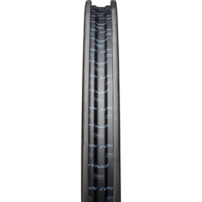 Roval Rapide CLX III front wheel with composite aero spokes