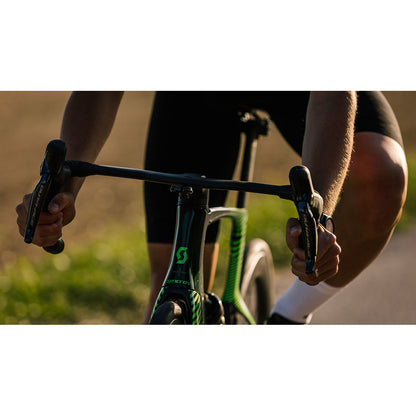 Aero profile detail of Syncros Creston iC SL Aero 420mm carbon integrated cockpit