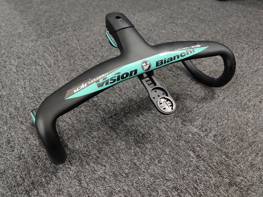 Vision Metron 5D ACR computer mount and cockpit
